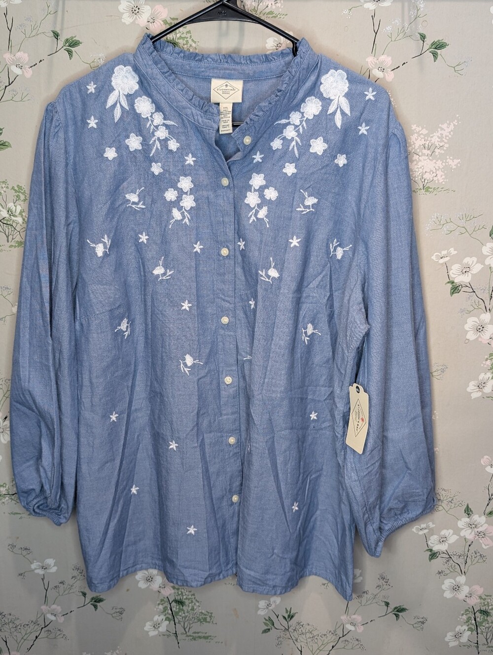St John's Bay cotton embroidered blouse PTP: 25, L: 27. NWT